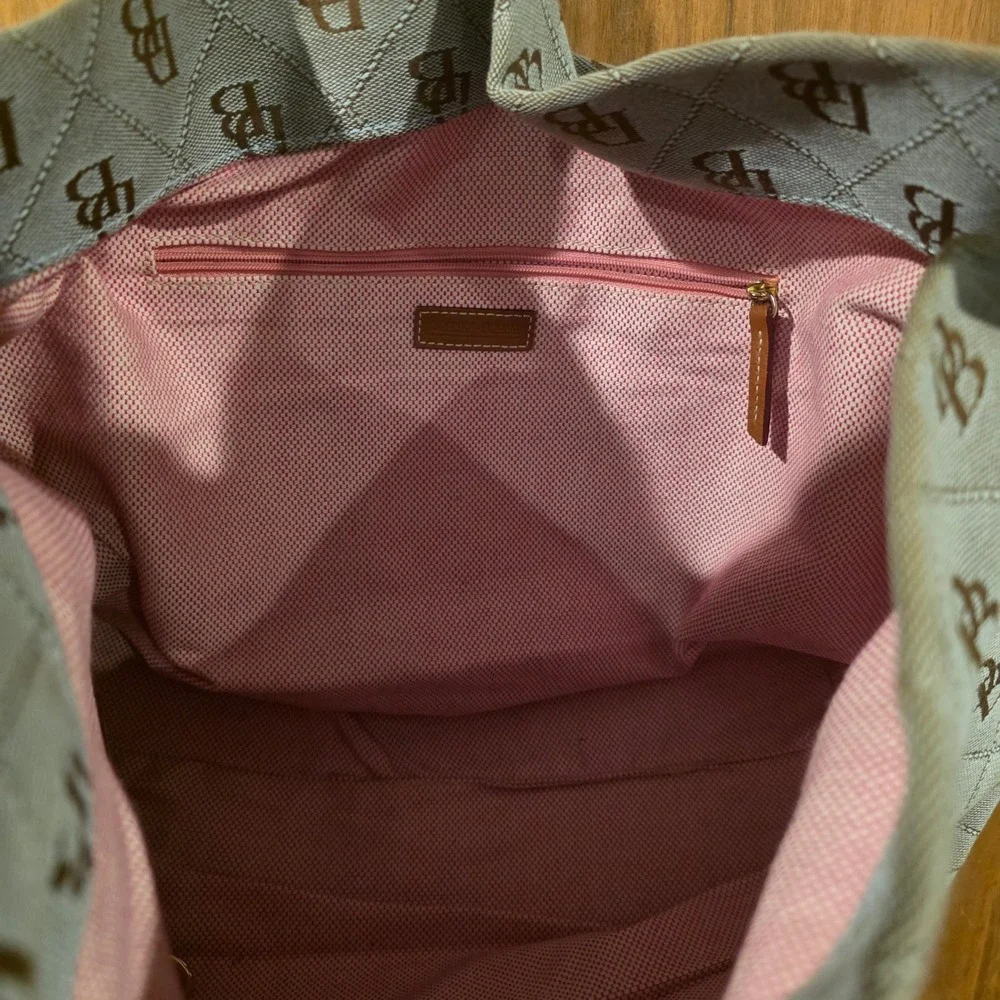 Dooney & Bourke Hobo Bag Women Large Blue Excellent Monogram Quilted Canvas